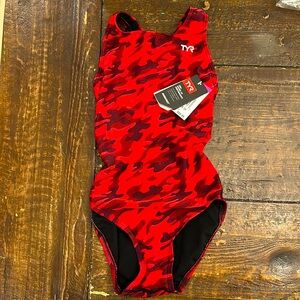 Brand new with tags durafast maxfit TYR girls size 26 one piece bathing suit